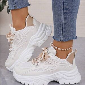 Women's White and Tan Sneakers 7.5